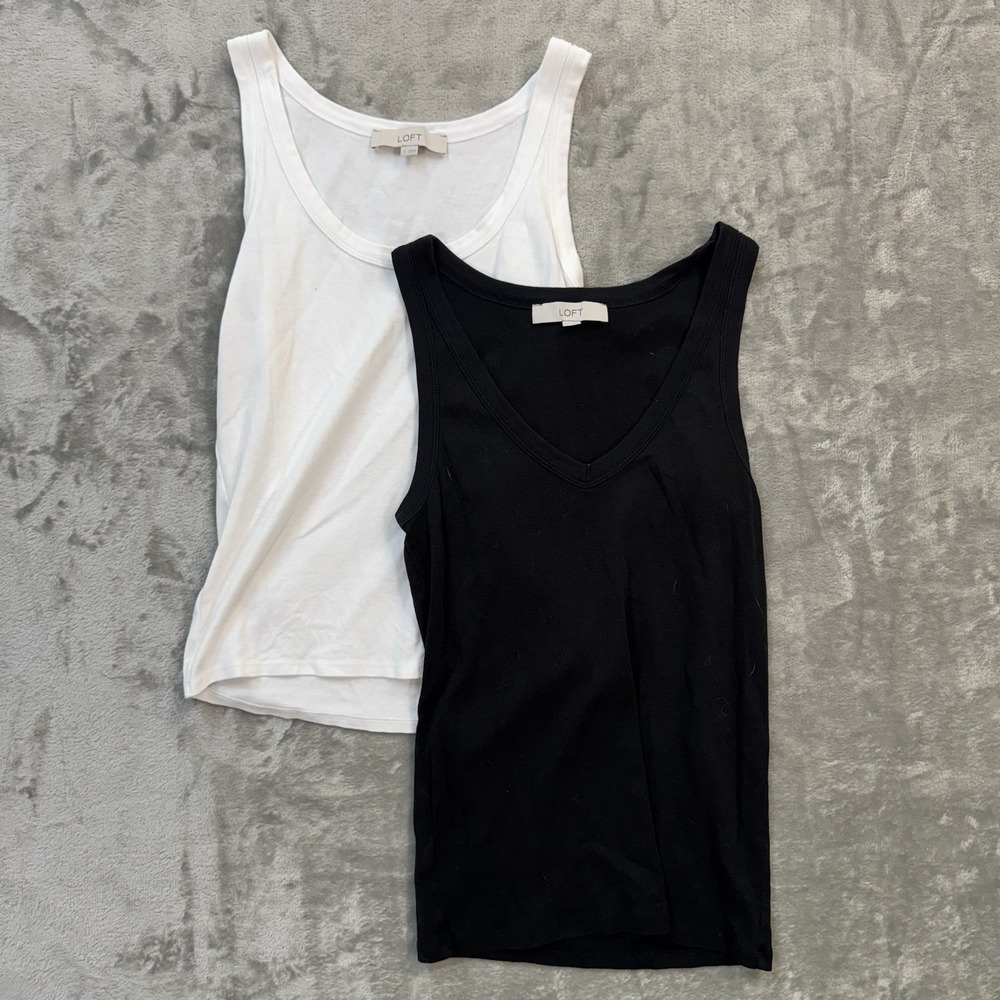 Lot Of 2 Loft Tanks Black & White Basics Size Small
